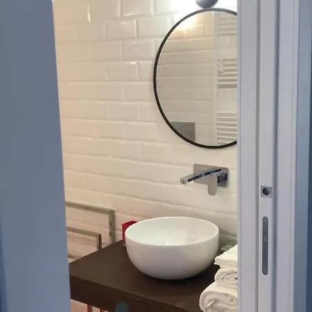 Oda ve Kahvaltı Chiesa Russa 4*